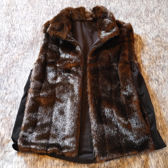 Rõche brown faux fur vest S - Picture 1 of 4